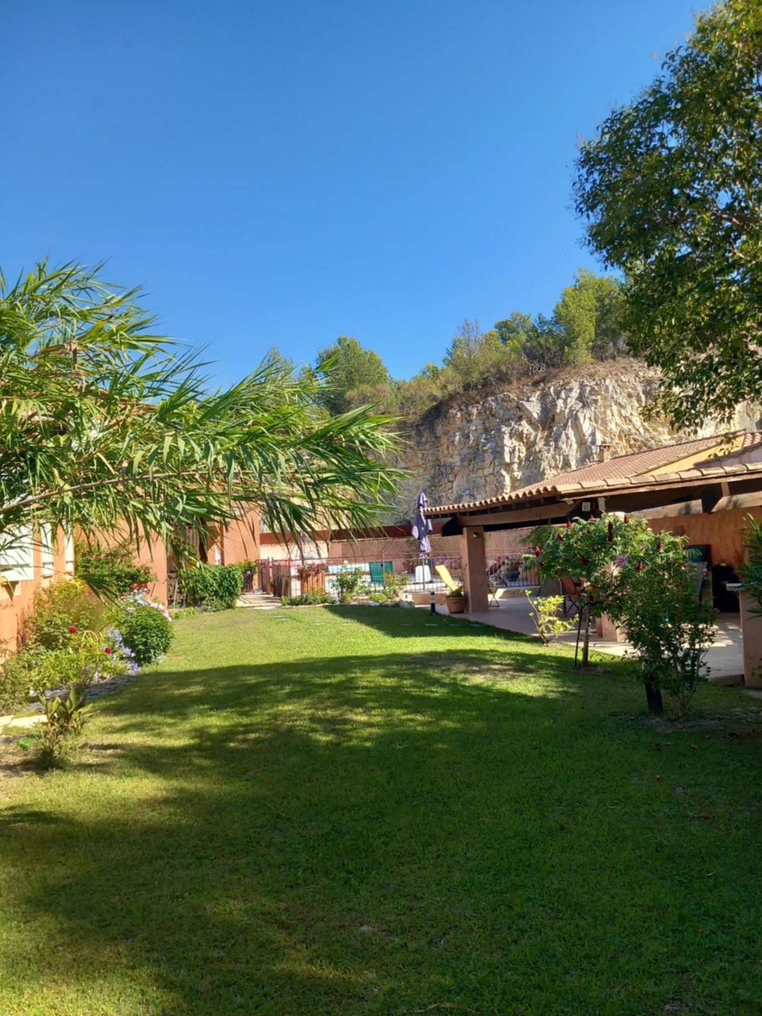 Chambre D'Hote Chez Mam'S Bed & Breakfast Beaucaire  Exterior photo